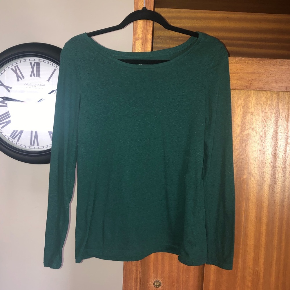 Long sleeve forest green tee